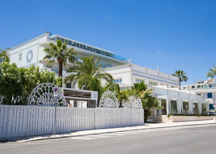 Bianco Riccio Suite Hotel
